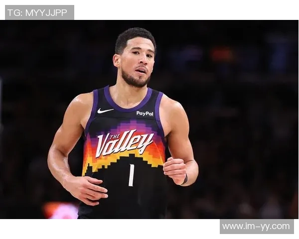 奥特布克在比赛中展现卓越掌控力面对包夹与强对抗依然做出明智决策 奥特布克在比赛中展现卓越掌控力面对包夹与强对抗依然做出明智决策