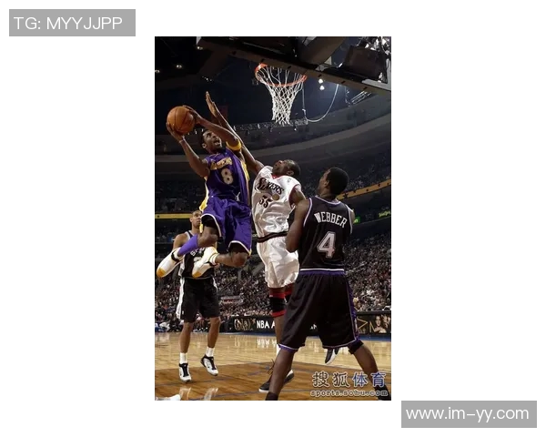 明日76人对决湖人乔治恩比德能否双双出战引发关注