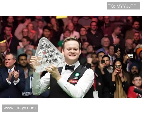 墨菲上半场表现抢眼6投5中贡献13分4篮板3助攻1抢断并罚球4中3