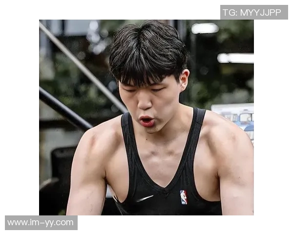 杨瀚森回忆初到美国经历一个月未能适应饮食文化的艰辛